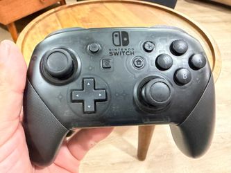 Nintendo Switch Pro Controller Very Good Condition
