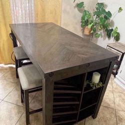 Bar Height Table w/ 4 Stools