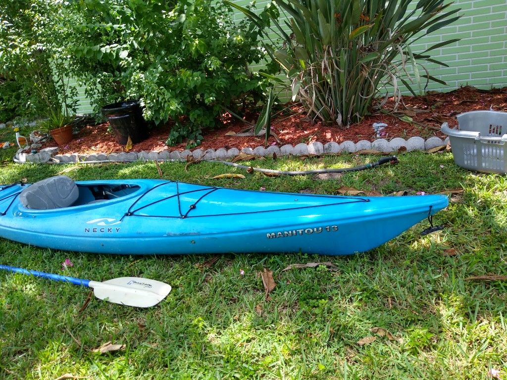 Necky Manitou kayak 13 foot with paddle for Sale in Riviera Beach, FL