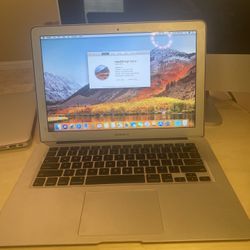 2011 MacBook Air 13 Inch 1.7Ghz i5 4GB 256GB SSD Good Condition