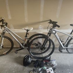 2 Novarra Bikes & accessories