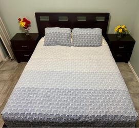 Queen Bedroom Set