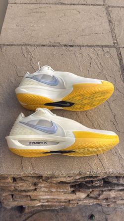 New Nike Juju Watkins GT Cut 3 turbo basketball shoes Men’s 11 or 12