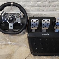Logitech G920 Driving Force Racing Wheel