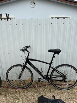 Infinity Boss Three Hybrid Bikes