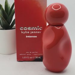 KYLIE COSMETICS
 
Cosmic Kylie Jenner Intense Eau de Parfum

1 fl
