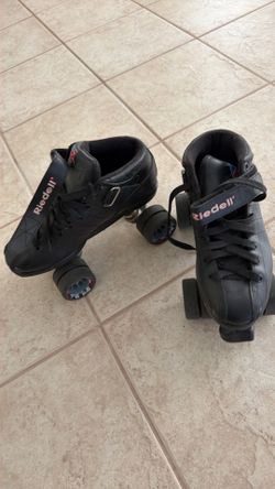 Black Riedell skates