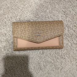 Guess Wallet