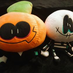 Spooky Month Friday Night Funkin Skid and Pump Plushies