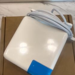 Apple MacBook Charger