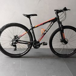 BICYCLE TREK 21 SPEED SIZE 29 BRAND NEW 