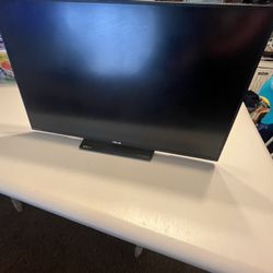 Gaming Monitor You Can Move It Up Or Down You Can Have Vertical Or Horizontal Also Comes With Display Cable And Power Cord
