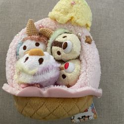 NWT Disney Tsum Tsum Japan Ice Cream House Set