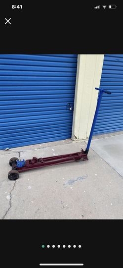 ANTIQUE FLOOR JACK