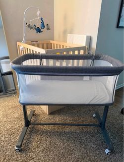Baby bed side bassinet $40 OBO