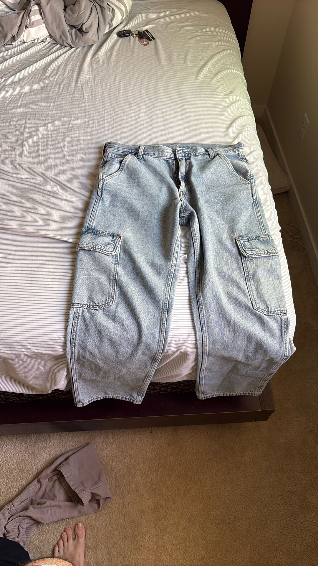 Levis Cargo Jeans