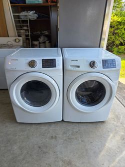 Samsung High Efficiency Washer and Dryer Set (Electric)