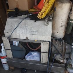 Carpet Cleaning Machine/Equipment 