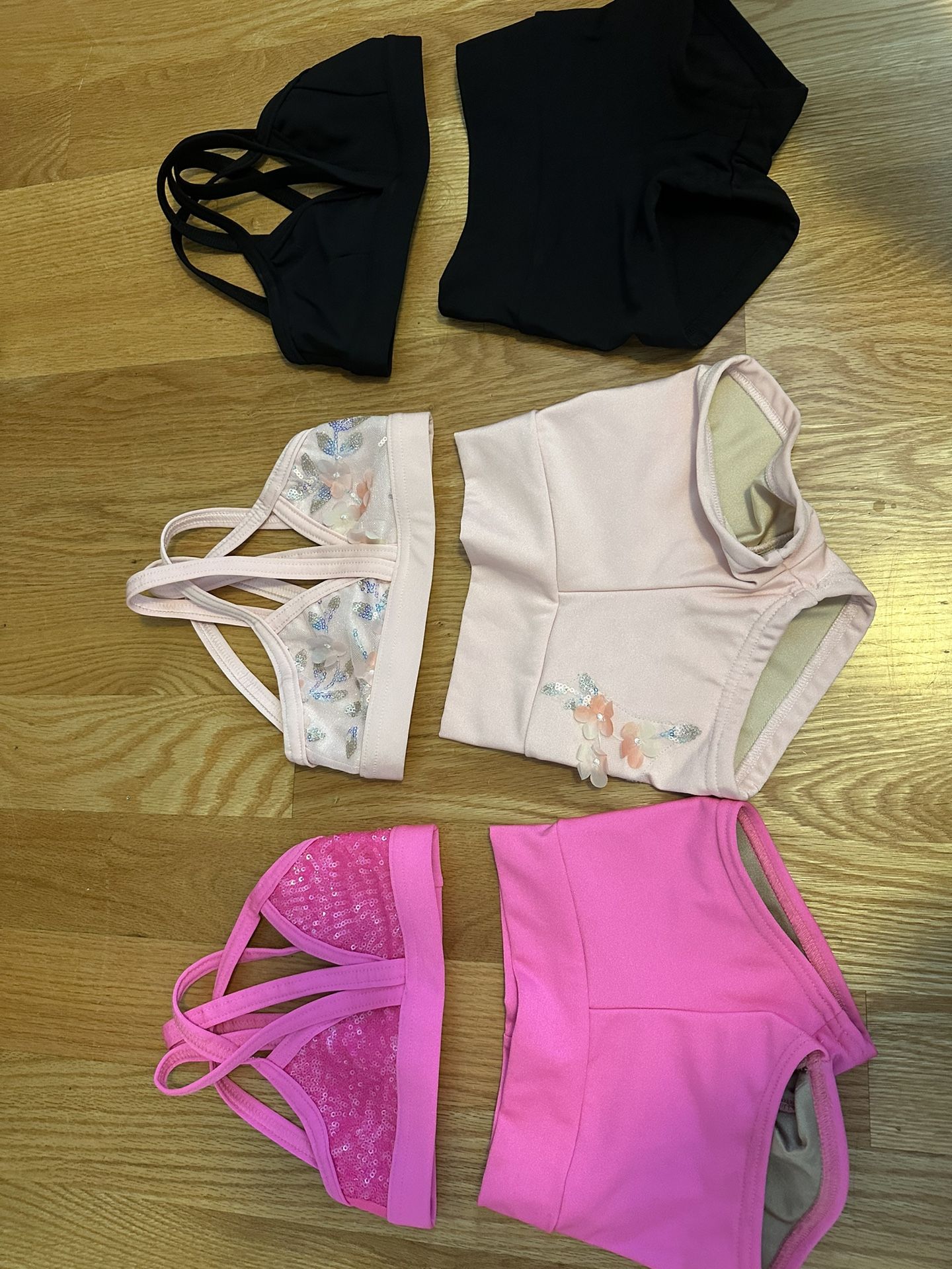 Details Dance Wear