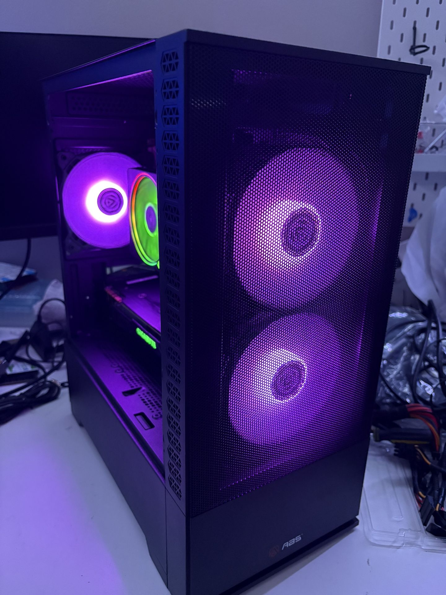 Ryzen 7 2700x GTX 1080 GAMING PC