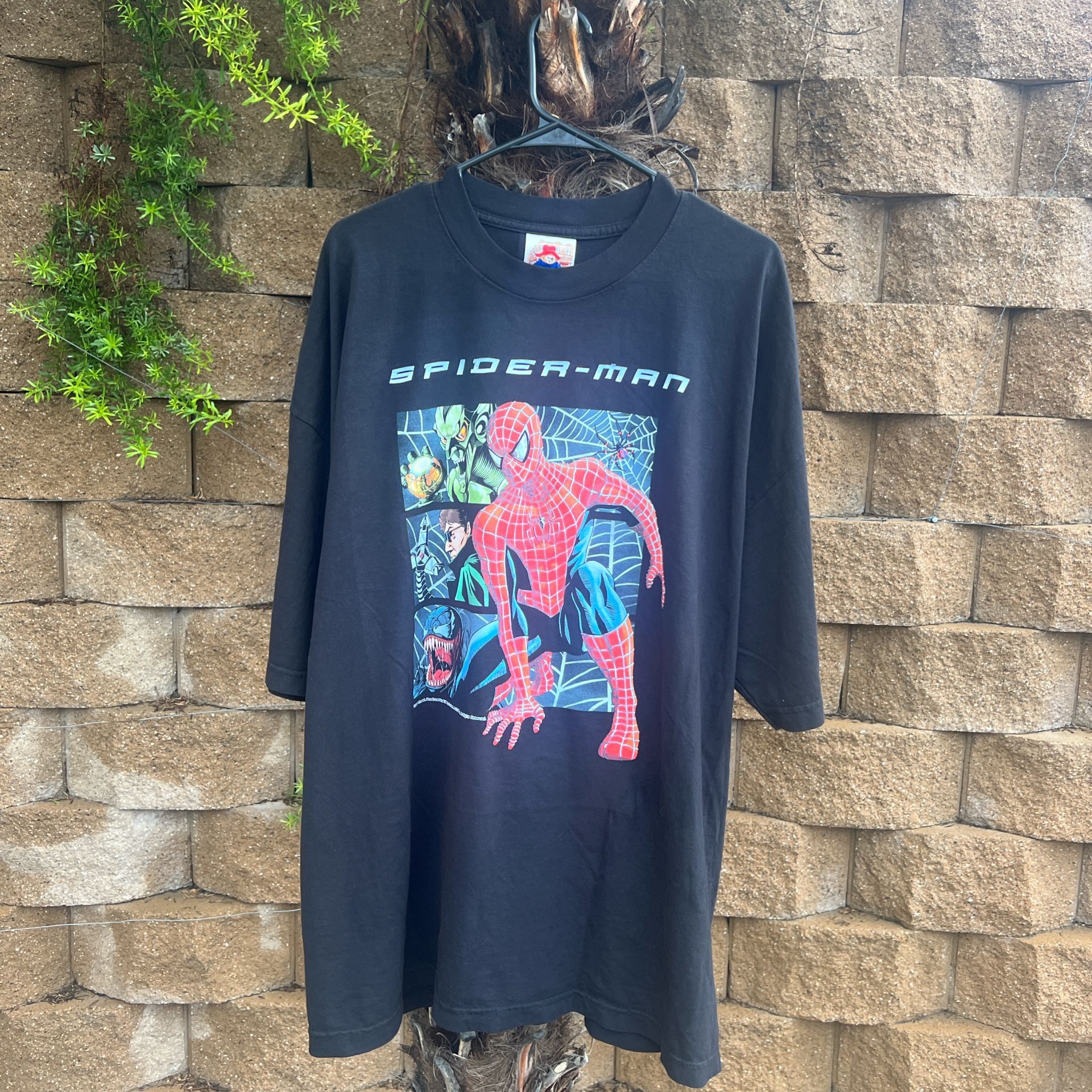 Spider-Man Tobey Maguire shirt