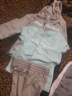 Champion Wear Set