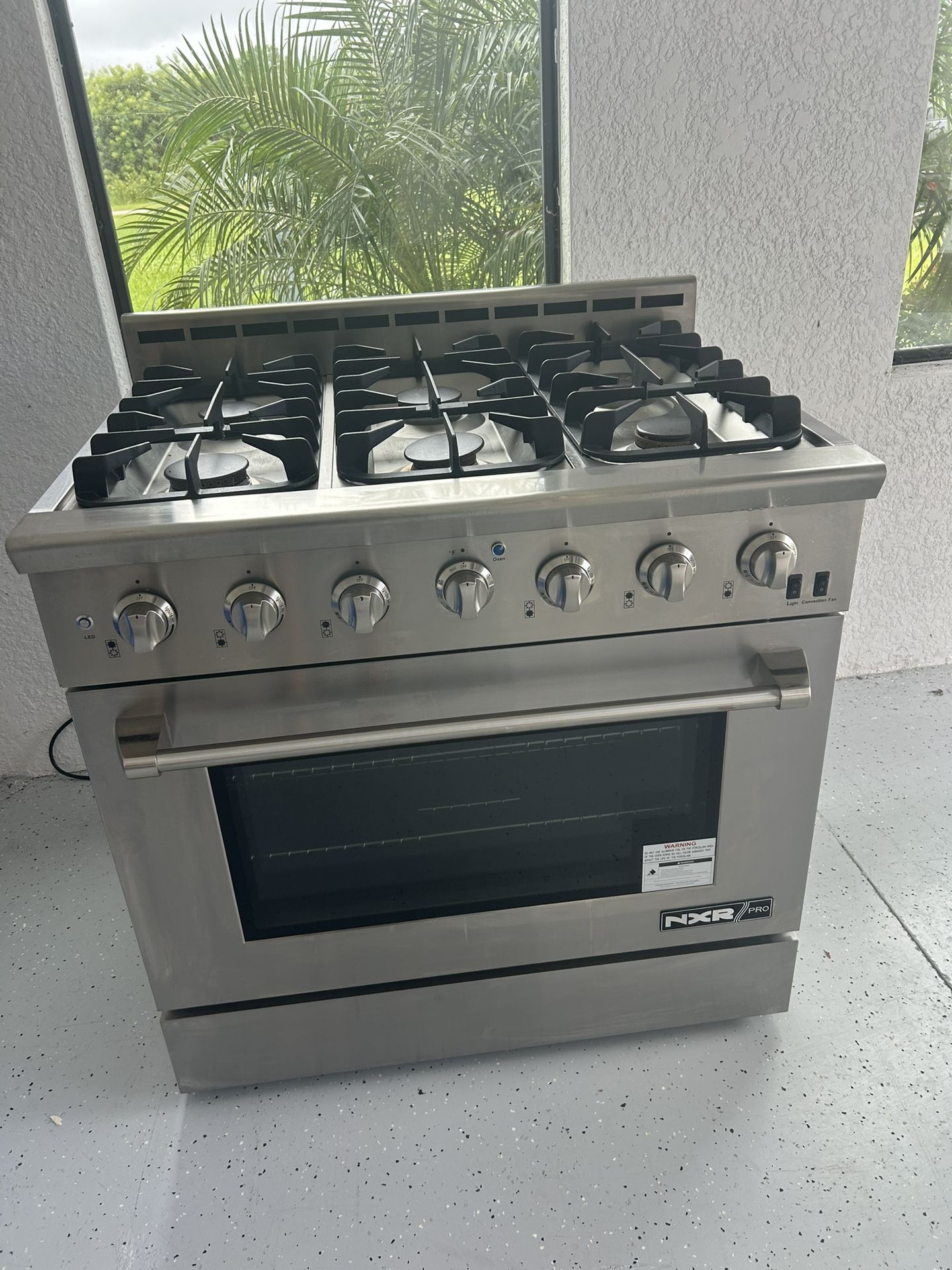 NXR 36 Inch Professional Style Gas Range with Auto Re-Ignition Less than 6 months old Retail $2,389 Your Price $500