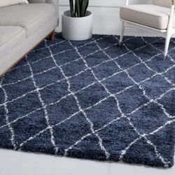 4'1 × 6'1 Turkish Rug / Carpet, Made in Turkey