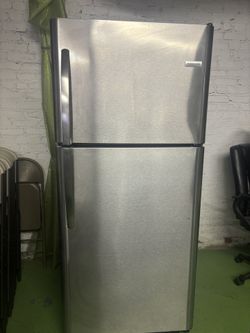 Stainless Steel Fridge Brand Frigidaire Everything Works Great With A 3 Months Warranty