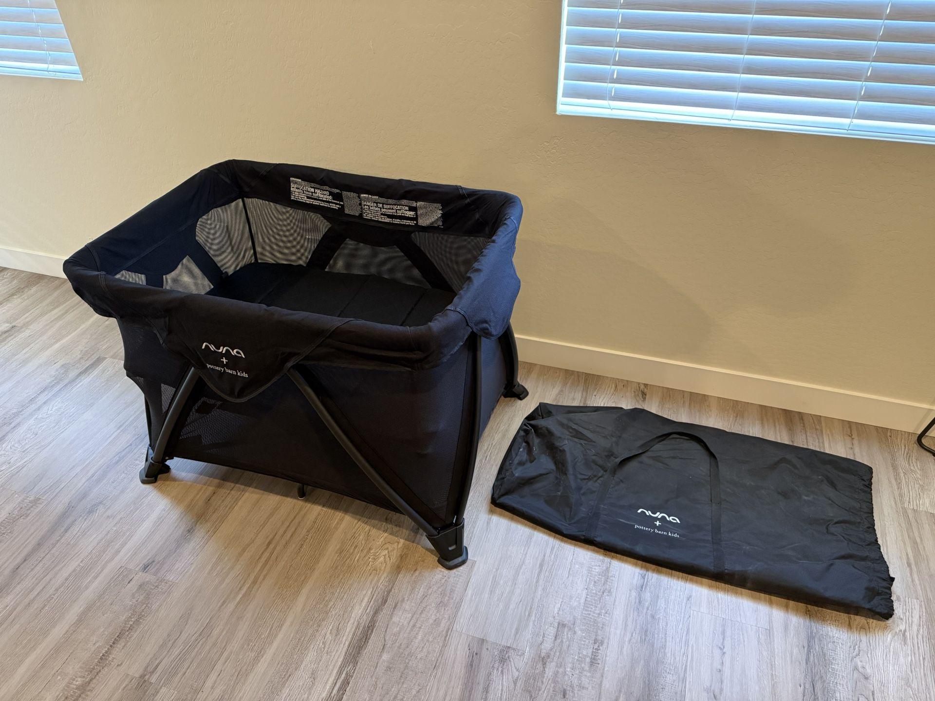 New Nuna Sena Aire Travel Crib/Bassinet Combo