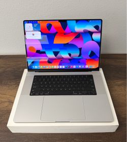 16" MacBook Pro M3 Pro 12 Core*36GB RAM*512GB SSD