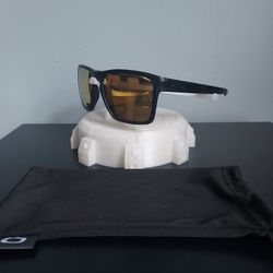 Oakley Sliver XL Sunglasses Brand New