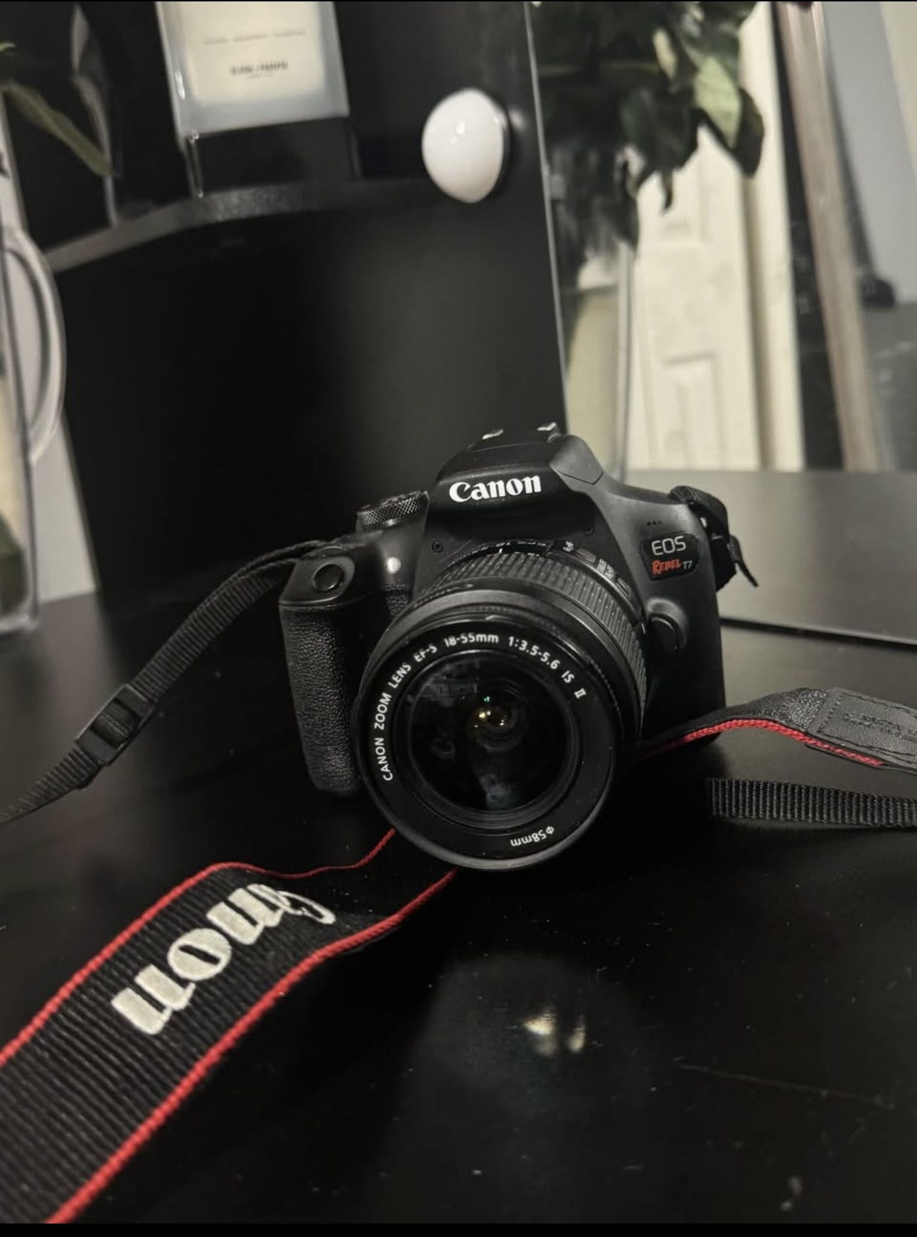 Canon Rebel T7