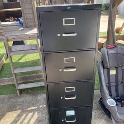 Filing Cabinets 