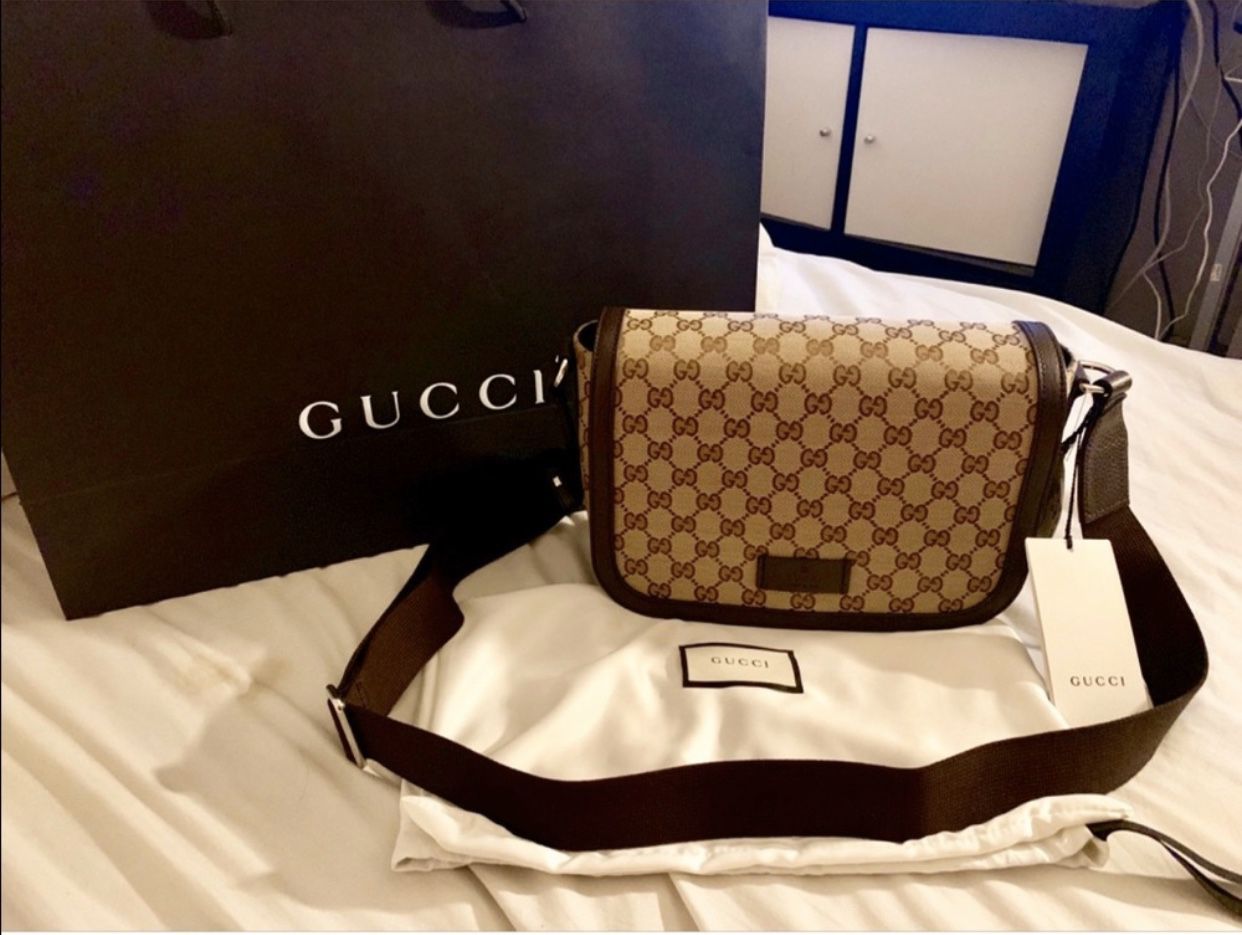 Authentic Gucci Crossbody Bag Monogram