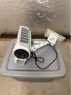 Vivitek D803W-3D DLP Widescreen Projector with Ceiling Mount