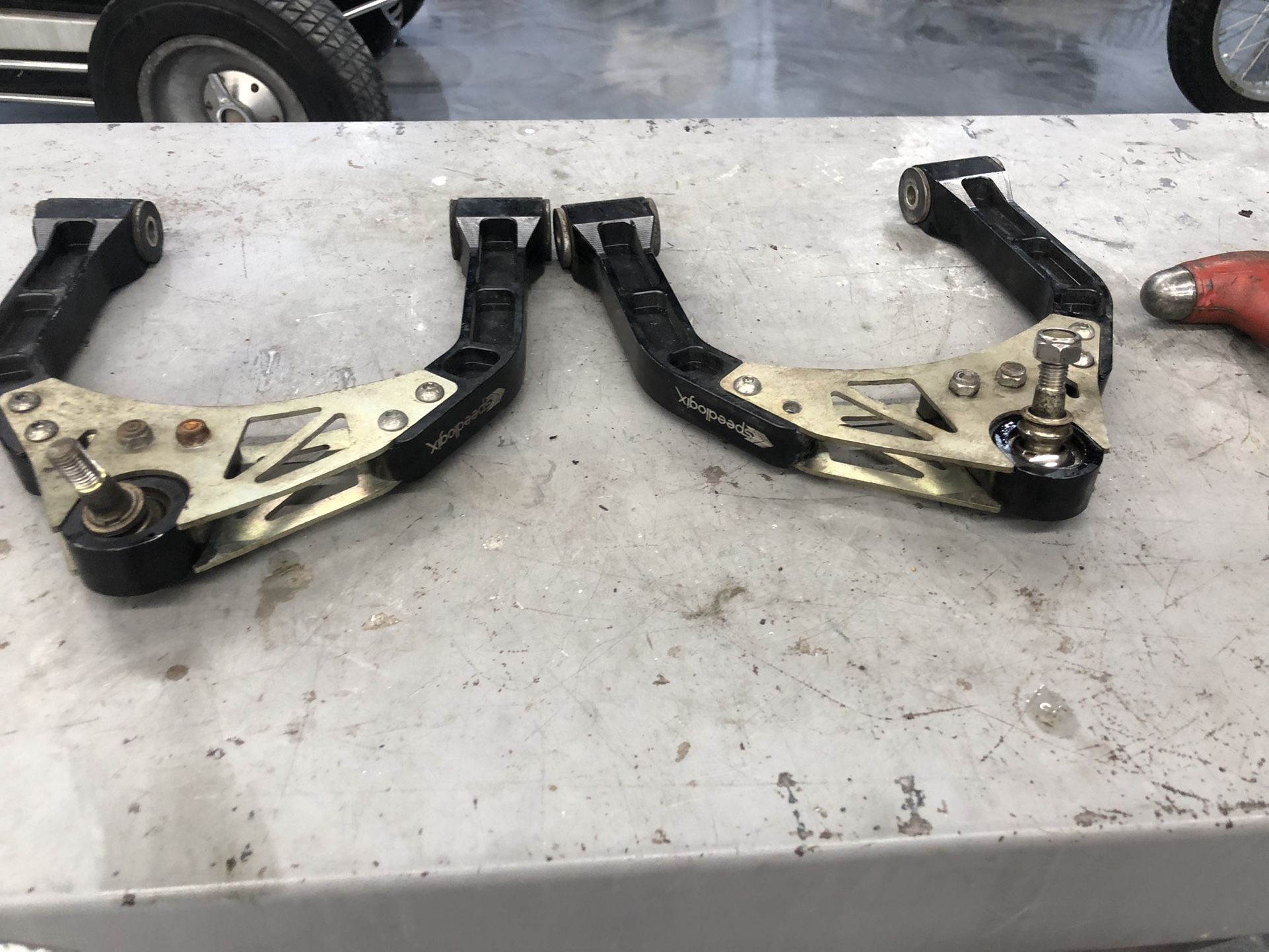Speedlogix Upper Control Arms SRT HELLCAT SUPER BEE MOPAR DODGE CHRYSLER Challenger Charger 300 300c 300 Srt8 300SRT8 Demon dart TA Hemi 392 6.1 6.2