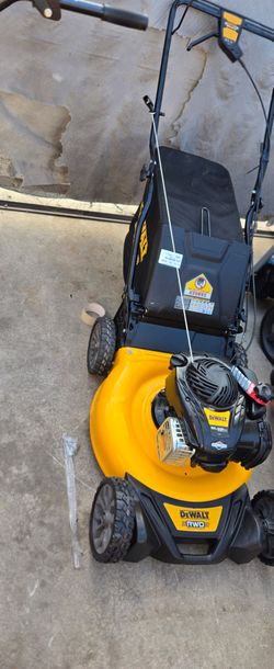 Podadora Dewalt Gas