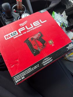 Milwaukee 18ga nail gun