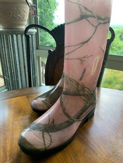 Pink camo RAINBOOTS