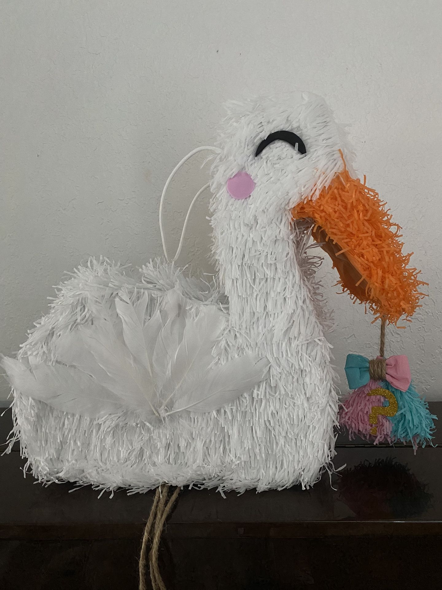 Gender reveal stork piñata with pull string - Baby