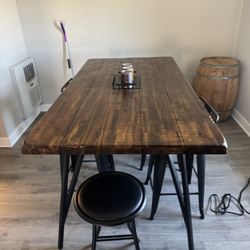 Pub Height Table And Stools