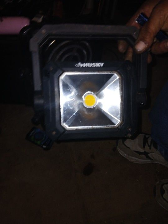 Rechargeable Husky Flashlight