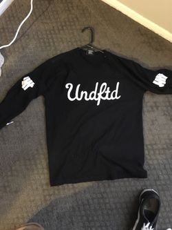 Undefeated long sleeve