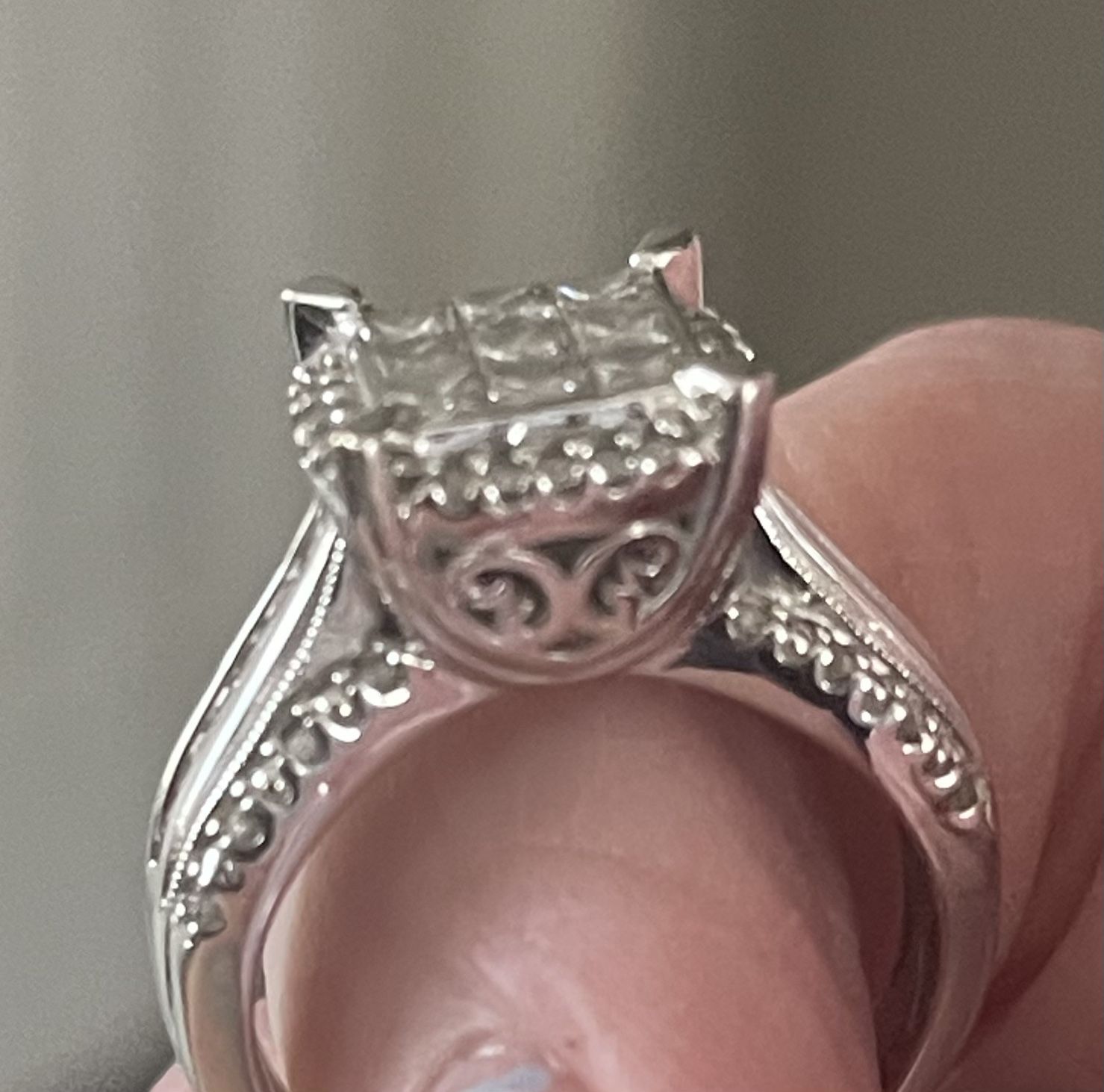 18 K Diamond Ring