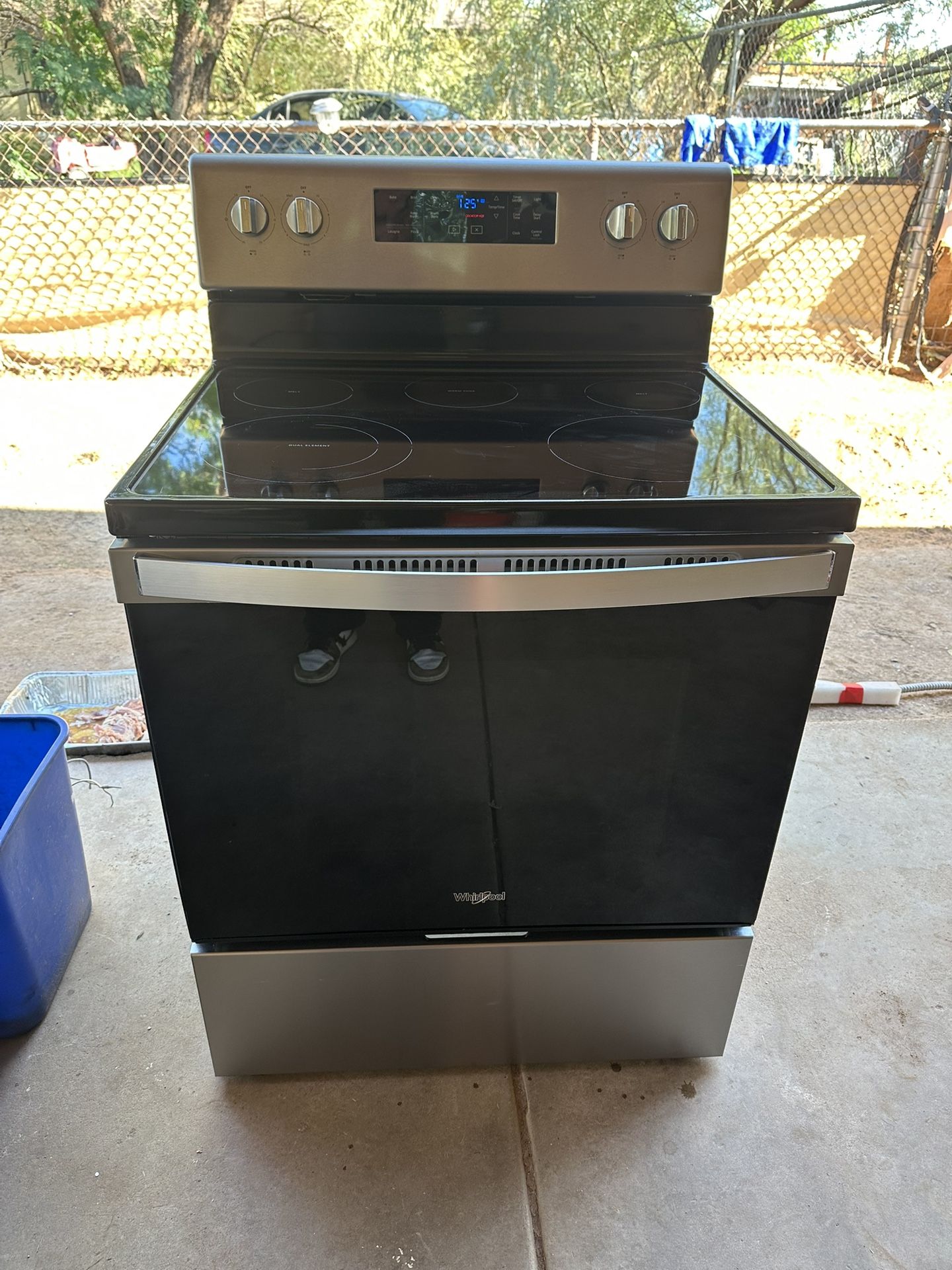 Whirlpool Electric Range And Microwave