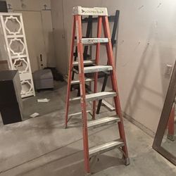6’ fiberglass Louisville step ladder