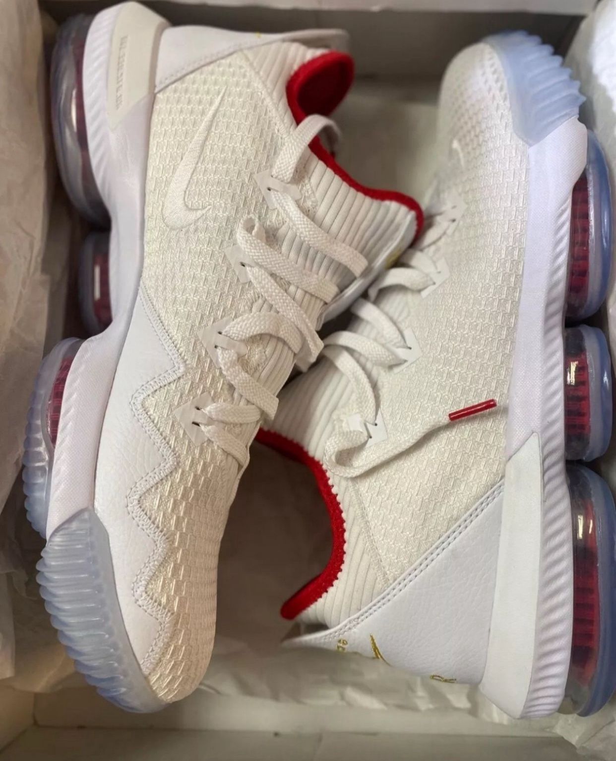 LeBron 16 Low Draft Night