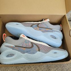 **BRAND NEW** Grey/blue Nike cosmic unity ep size 11