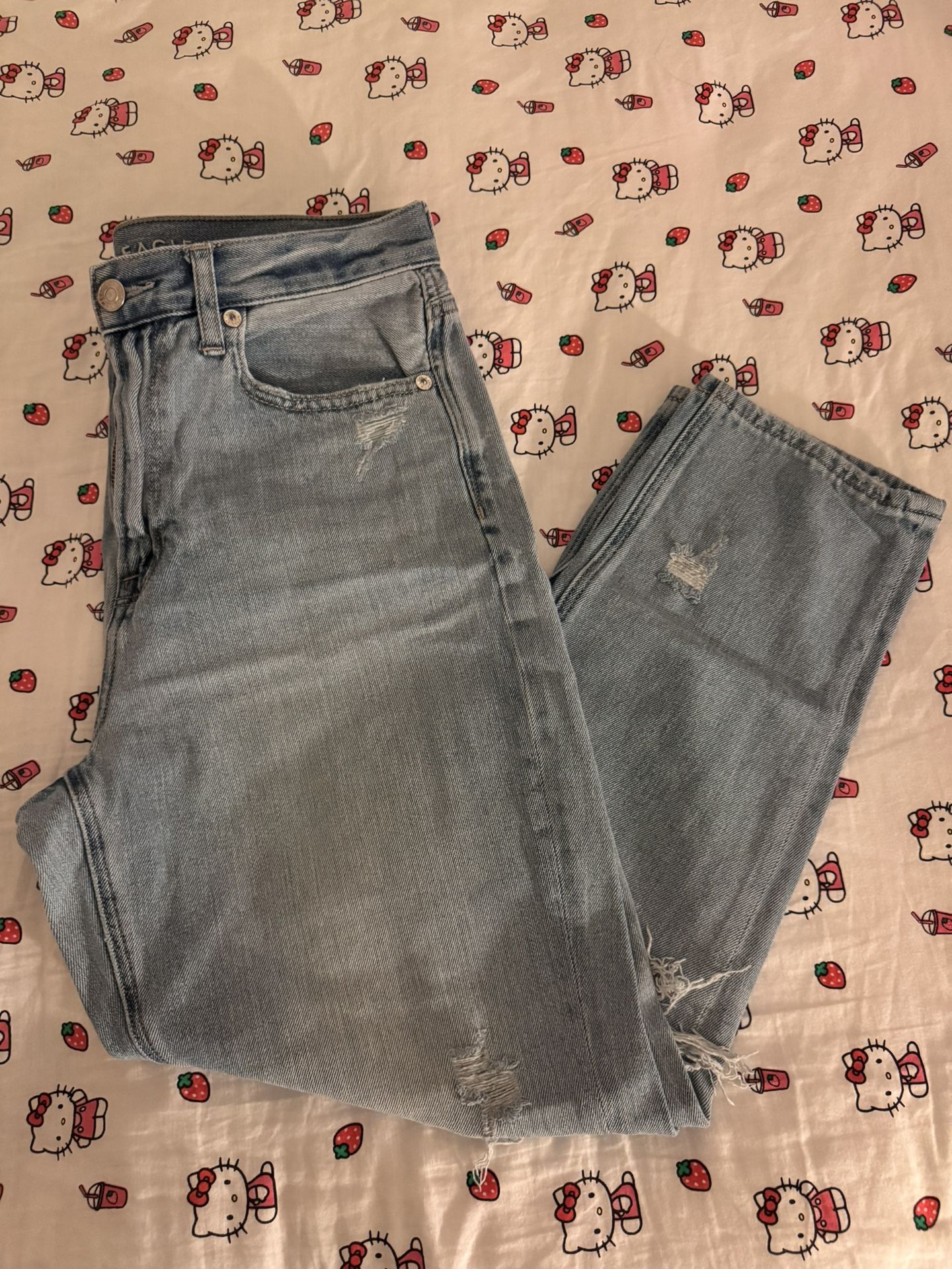 Women’s American Eagle Mom Jean